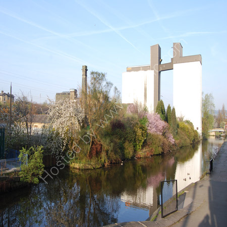 The Calder & Hebble Canal at Brighouse