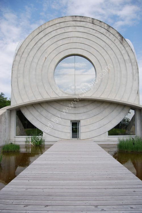 Building-sculpture-exhibition.....