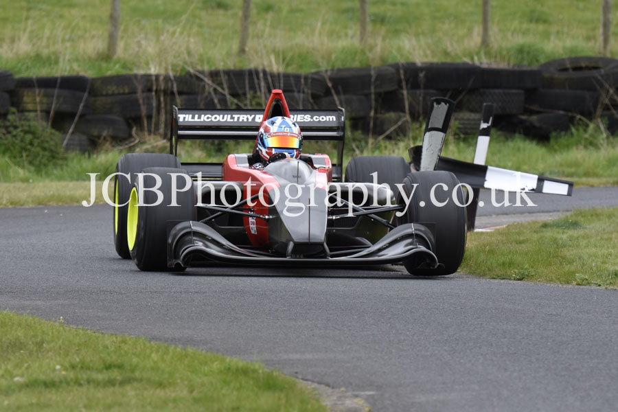 Gould GR59 driven by Wallace Menzies