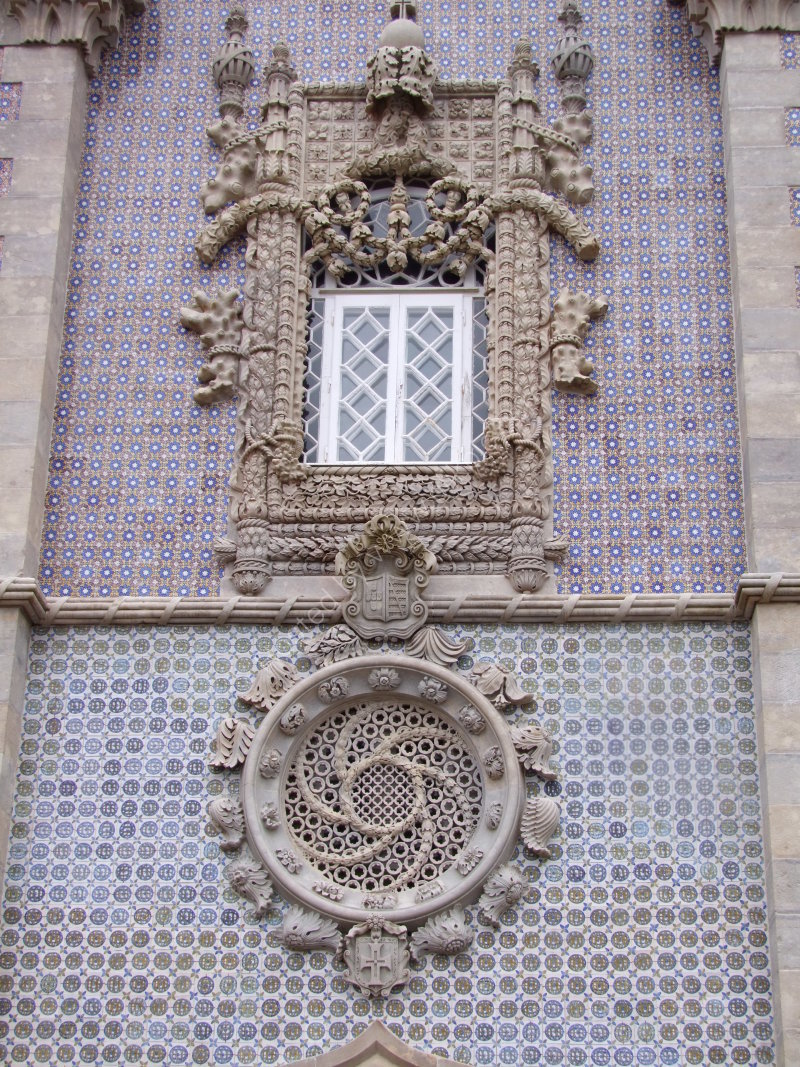 Orante Window Detail at Palacio Pena