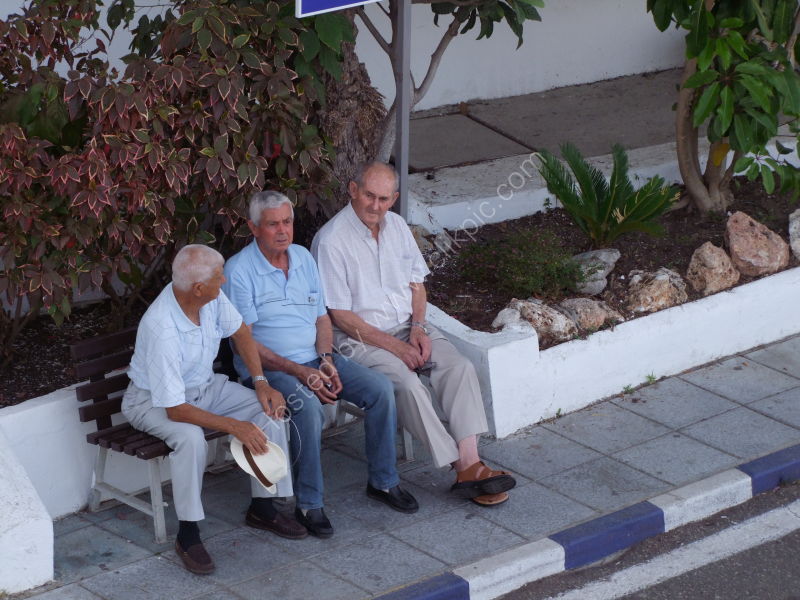 Spaniards taking the shade, Port, Marbella