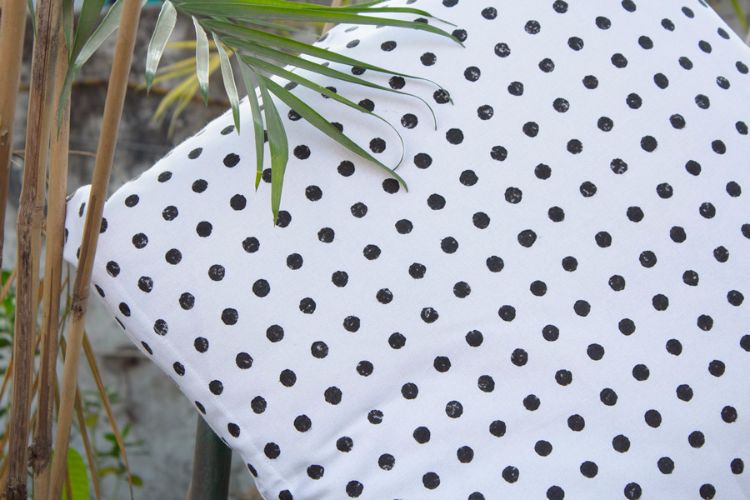 1421188-Organic Cotton Block Printed Cushion Cover
