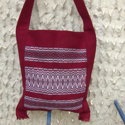 2511679-Hand Woven Shoulder Bag