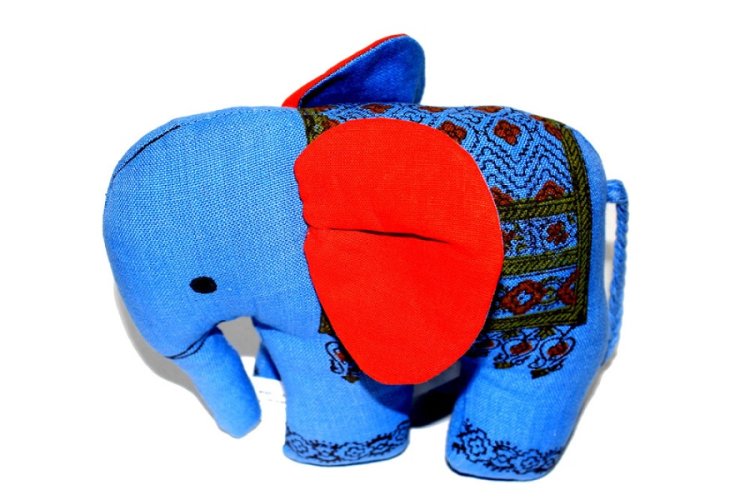 1417305-Medium Elephant