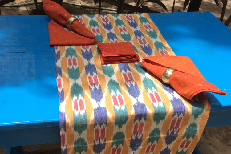 6418242 Koyyalgudem Table Runner & 6415228 Napkin