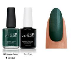 CND Vinylux Serene Green #147 €12
