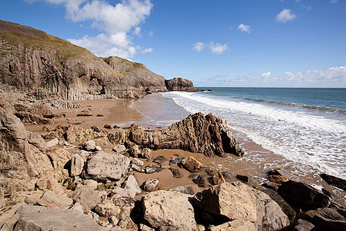 Lydstep Caverns Beach