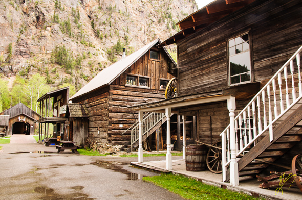 3 Valley Gap, “Ghost Town”.