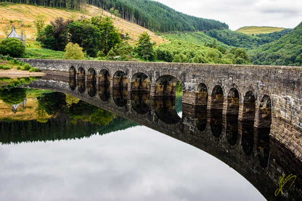 Garreg-ddu Dam.