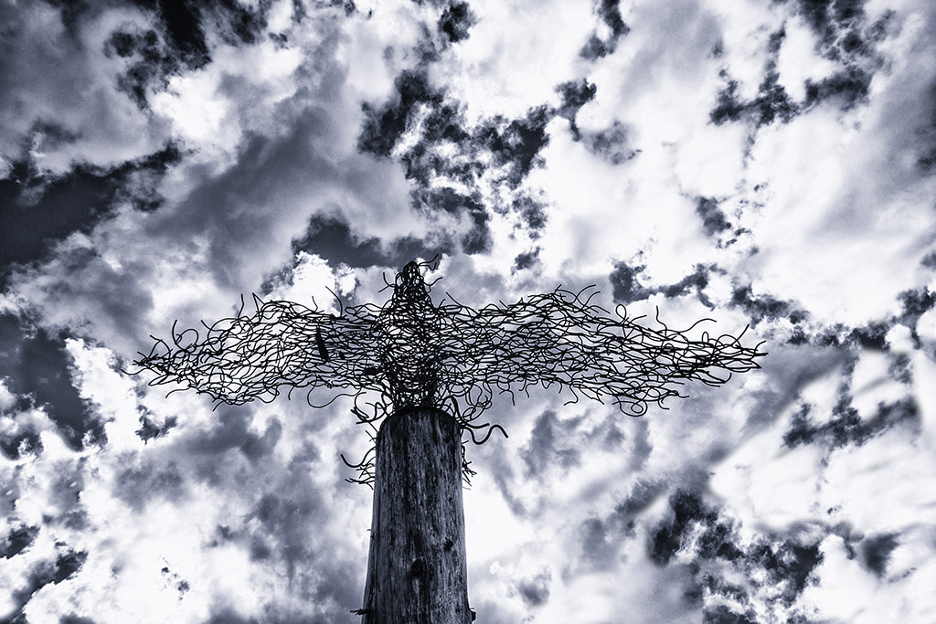 Osprey sculpture, Lochard Forest