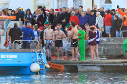 Christmas Day Harbour Swim in Weymouth 2014