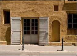 Aix doors