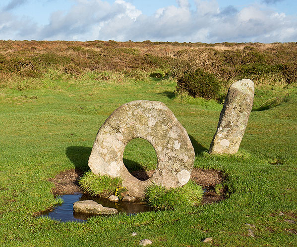 Men-An-Tol Holed Stone - 1