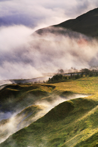 LIFTING CLOUDS (Peak District|)