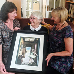 Handing over the finished piece