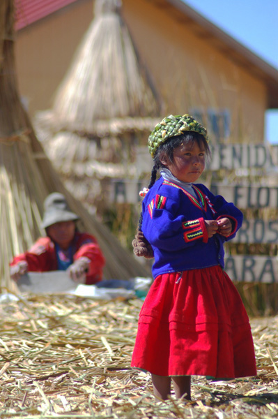 Los Uros girl