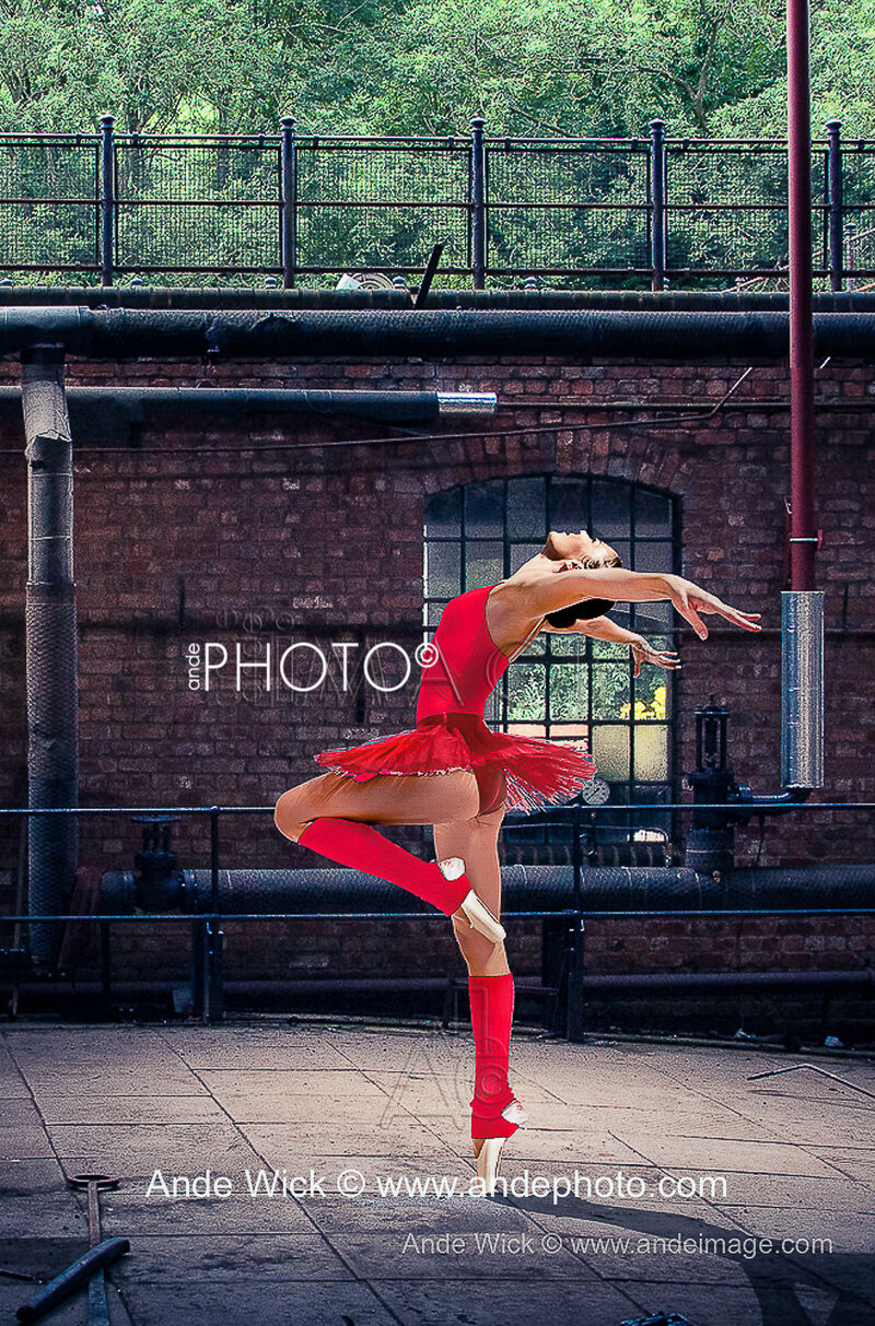 Ballerina in RED