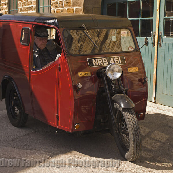 Reliant Regent Van (1948)