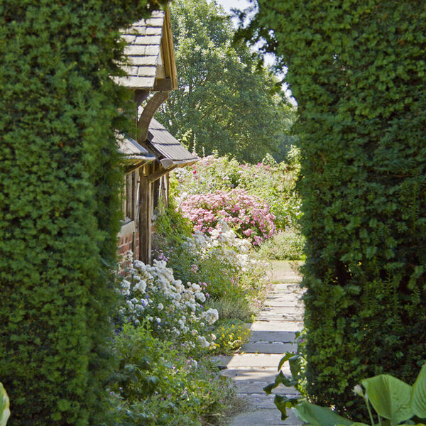 The Rose Garden & Tea House