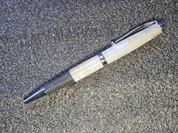 Soft Grip = Mother of Pearl on Chrome