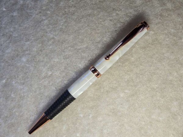 Soft Grip = Mother of Peral on Polished Copper