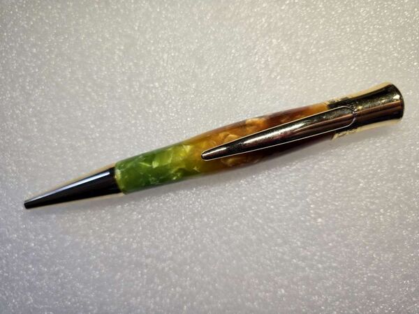 Twist Pen = Caribbean Crush Acrylic