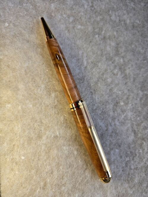 Twist Pen = Walnut Burr on gold