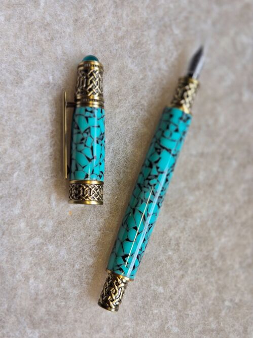 Fountain Pen = Celtic Knot Green Marble acrylic