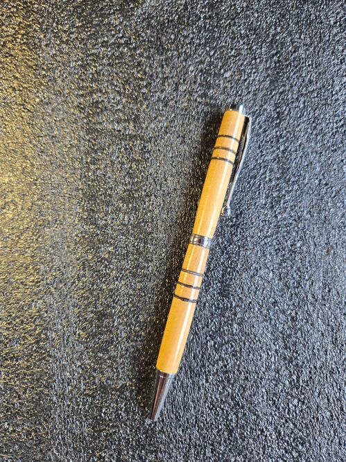 Twist Pen = Maple WOOD on Chrome with rings