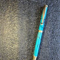 Twist Pen = Turquiose dream on satin gold