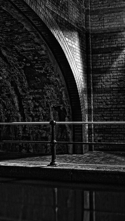 CANAL  WALKWAY
