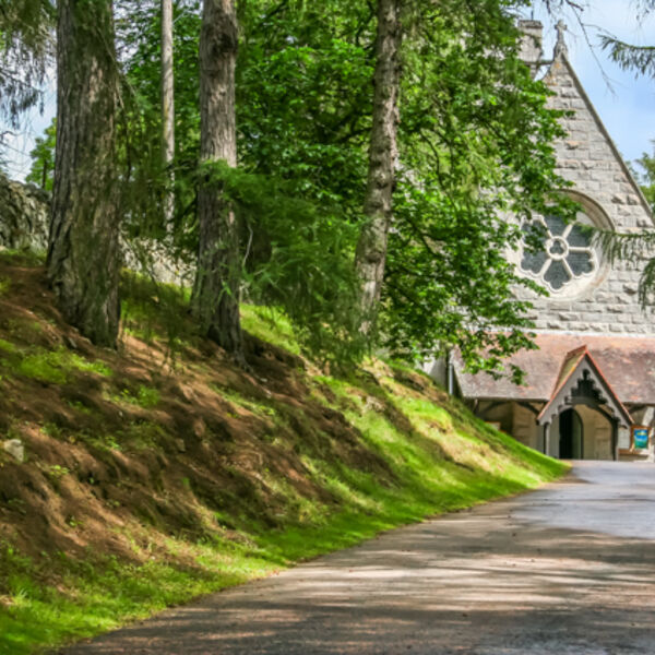Crathie Kirk