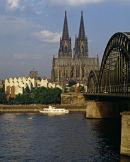 Cologne Cathedral & Höhenzollern Bridge.