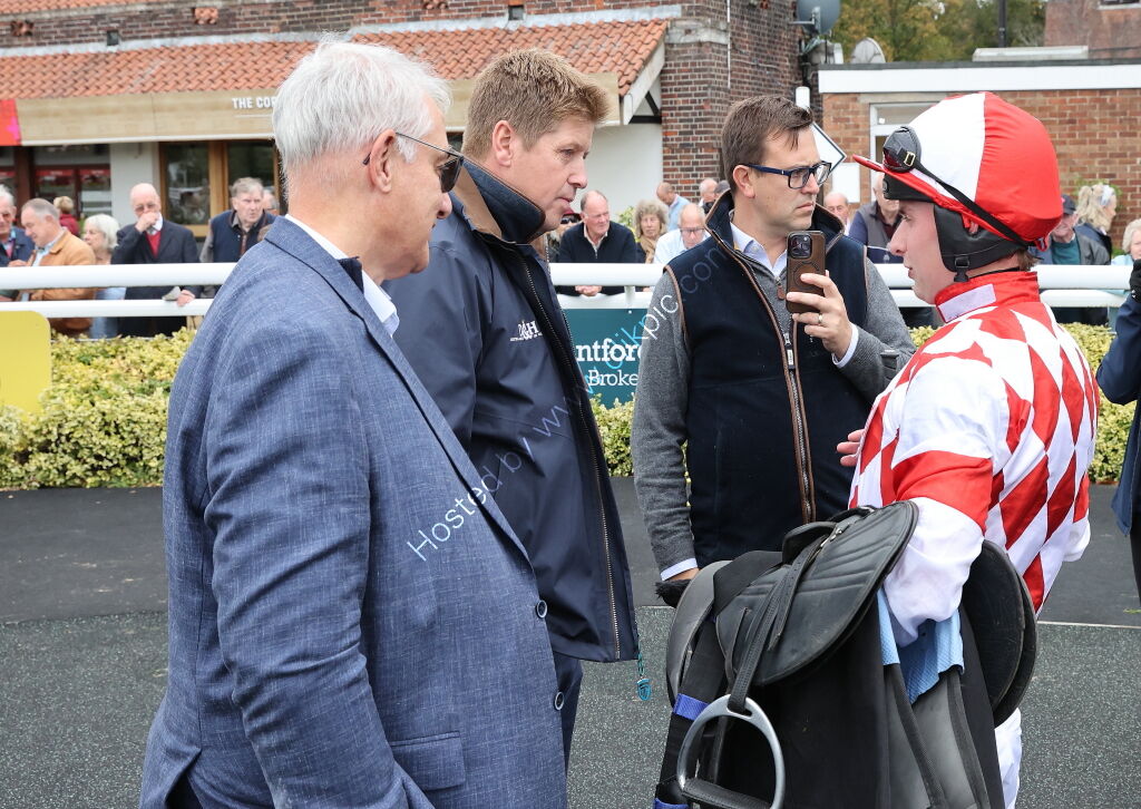 Pricedup Nov Hurdle Div 2