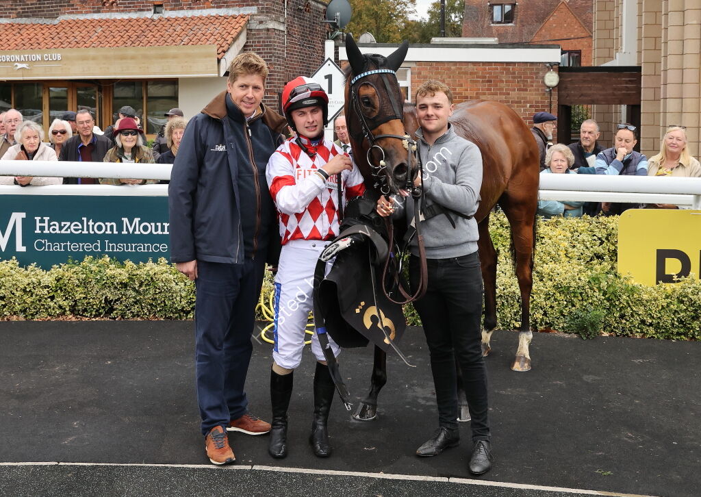 Pricedup Nov Hurdle Div 2