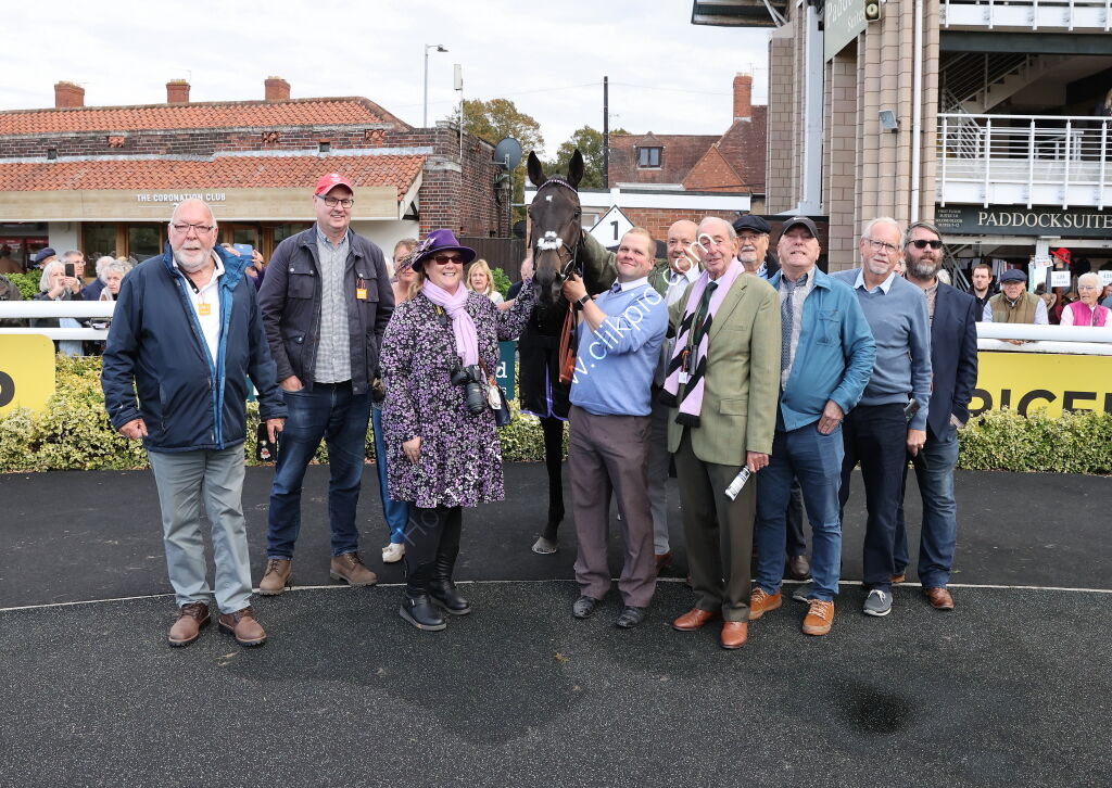 Paul Fergusons Jumpers To Follow Handicap Chase