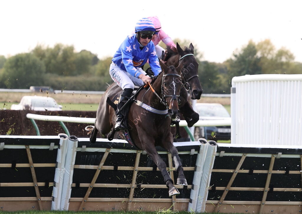 Inuit Quickbooks 'NH' Nov Hurdle