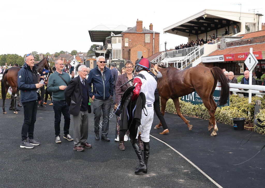 Inuit Quickbooks 'NH' Nov Hurdle