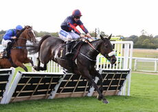 Apron Payrun Mares' Maiden Hurdle