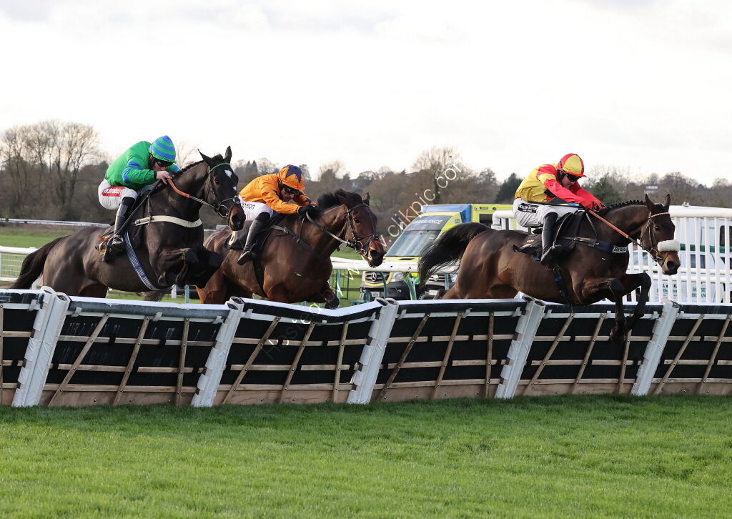 Pricedup Nov Hurdle