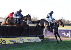 Pricedup  Mares' H'cap Chase