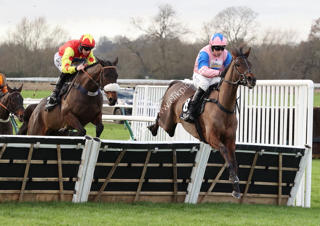 Aztec Aerosols Maiden Hurdle