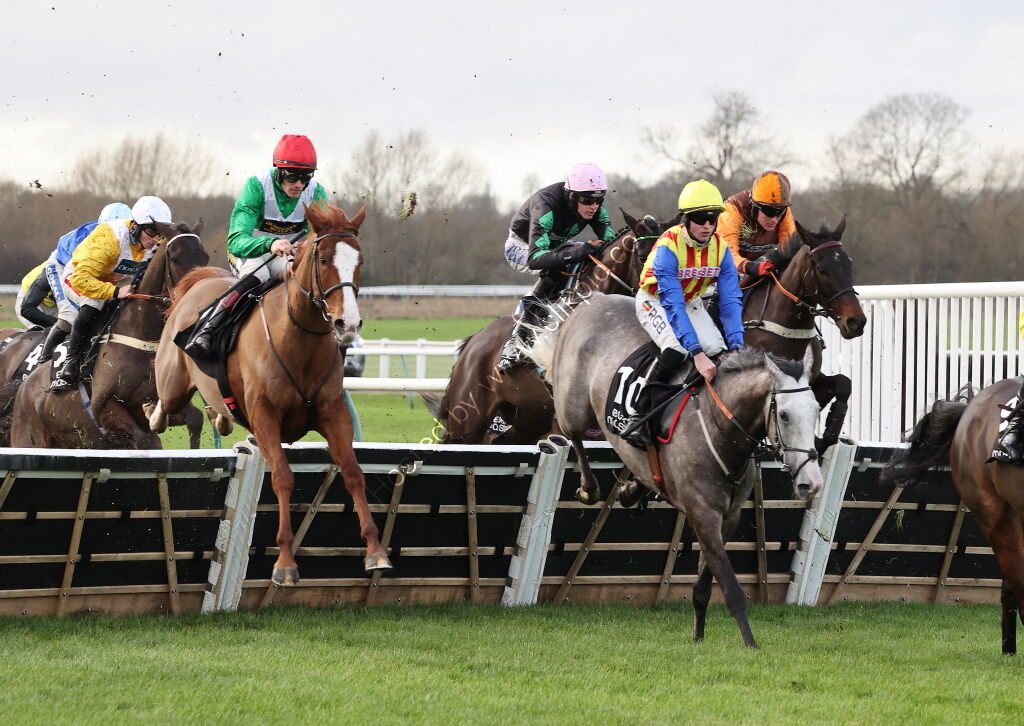 Aztec Aerosols Maiden Hurdle