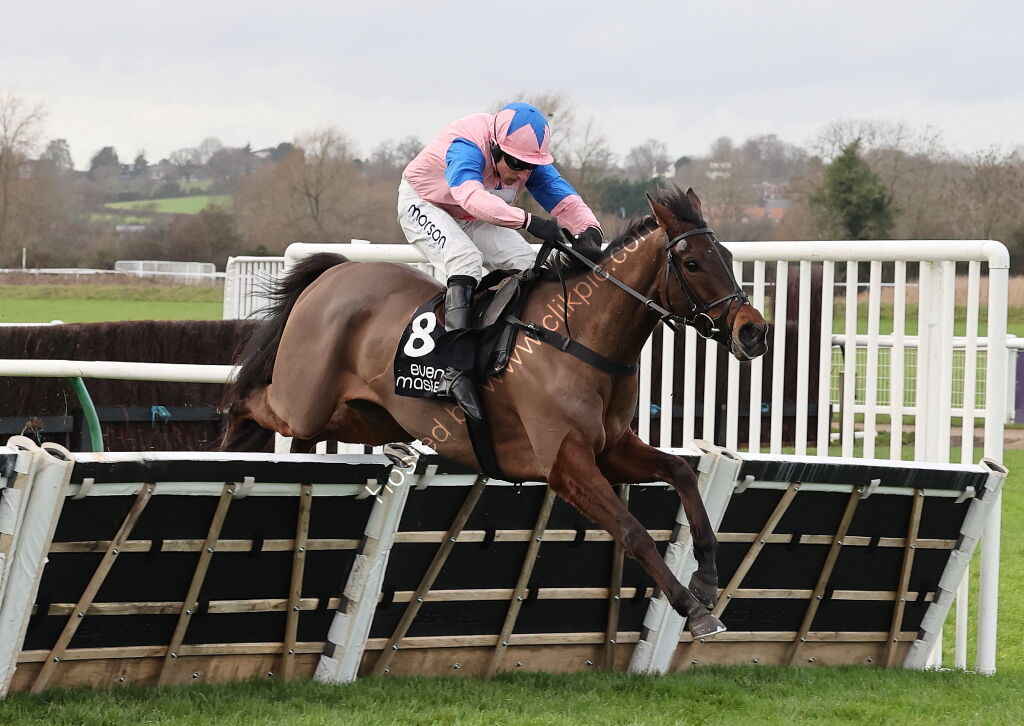 Aztec Aerosols Maiden Hurdle