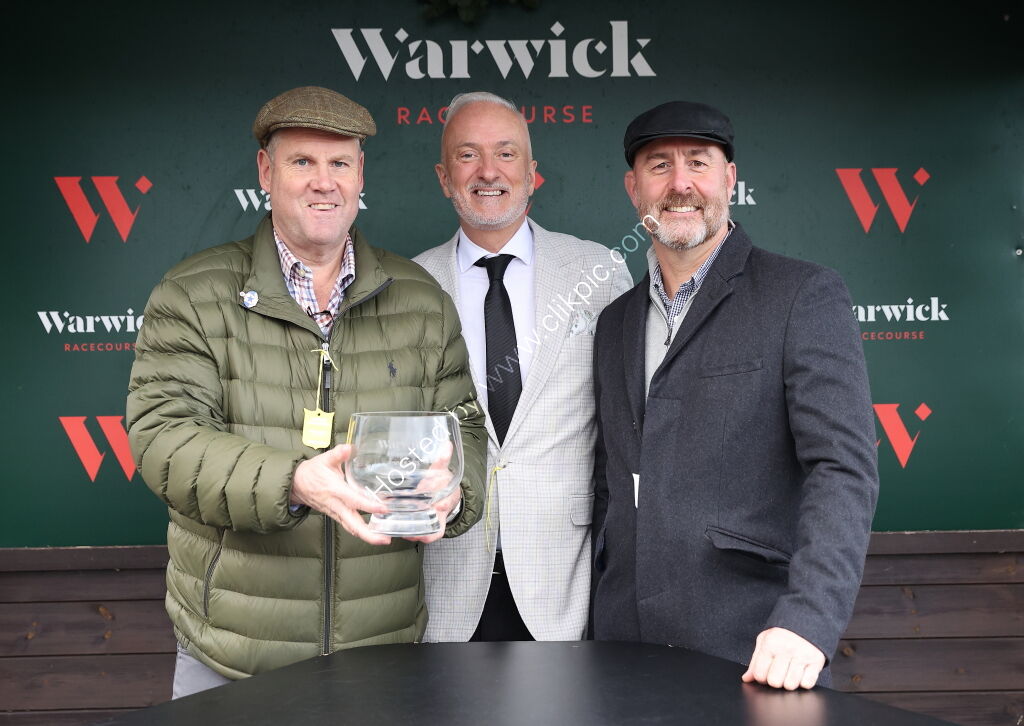 Aztec Aerosols Maiden Hurdle