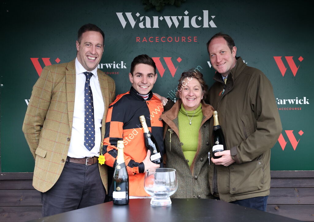 eventmasters Lady Godiva Mares' Novices'  Chase