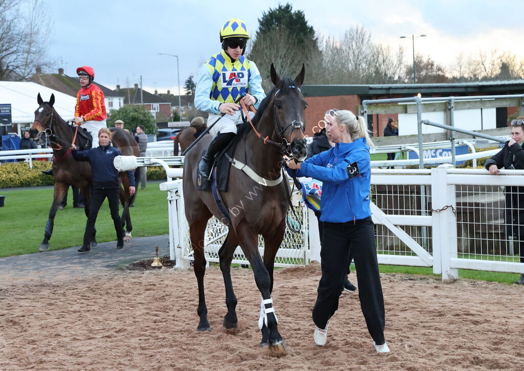 Larkshill Engineering Handicap Chase
