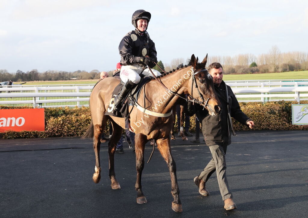 David Launchbury Memorial Novices' Handicap Hurdle
