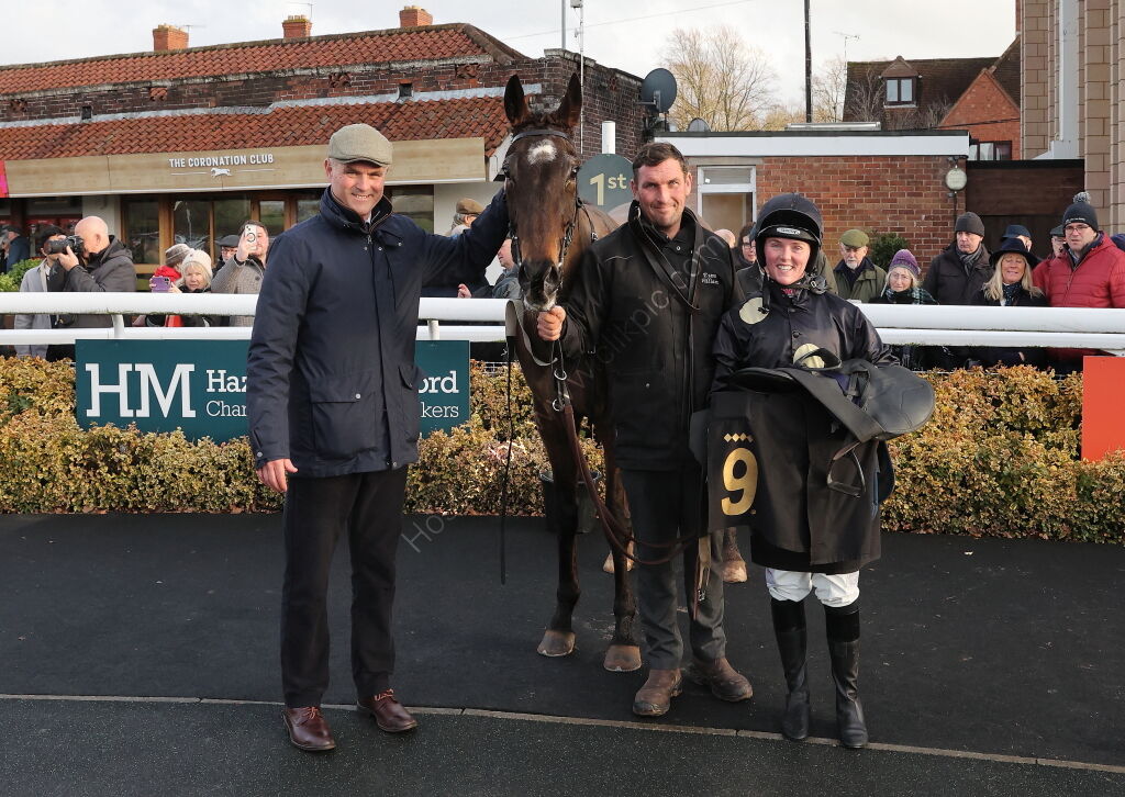 David Launchbury Memorial Novices' Handicap Hurdle