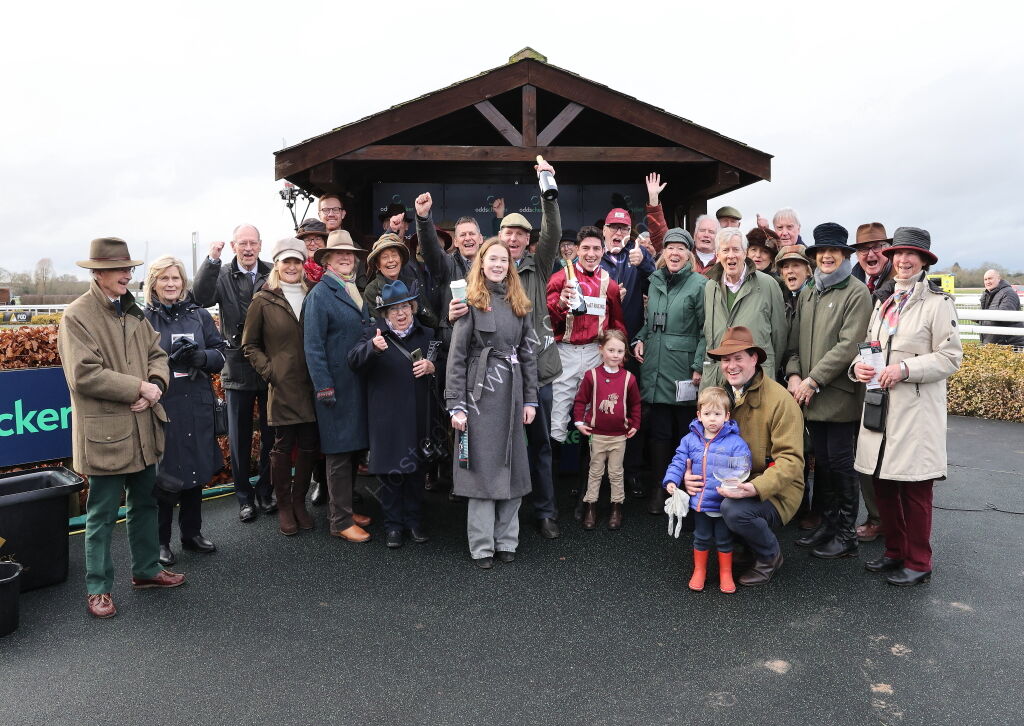 Oddschecker Warwick Mares' Hurdle